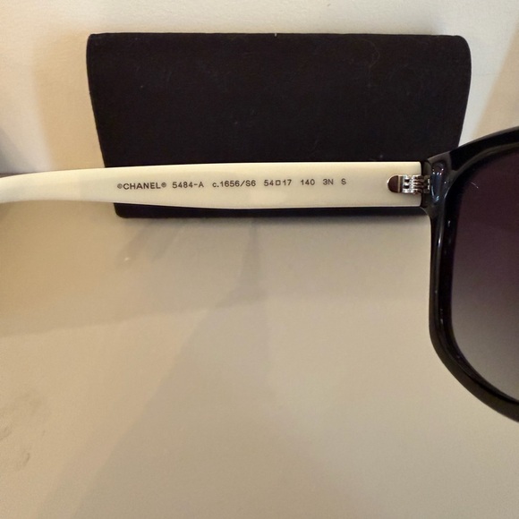 CHANEL Elegant Black Sunglasses white braided sides with Quilted Case - Picture 3 of 5